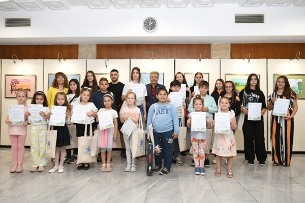 Наградиха отличените участници в конкурса „АЕЦ – Енергия за чиста природа” /снимки/