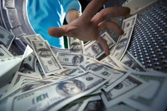 България подобрява работата срещу прането на пари и финансирането на