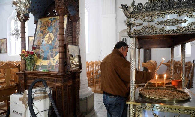 Духовниците в Кипър които проповядват против ваксинацията срещу коронавирус няма