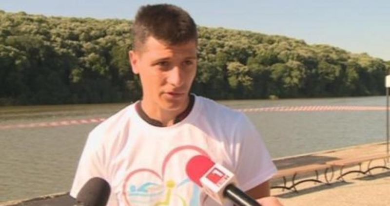 Двайсет и четири годишният Теодор Цветков от Русе ще преплува