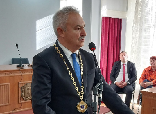 Новоизбраните кметове и съветници в Монтана се заклеха да работят