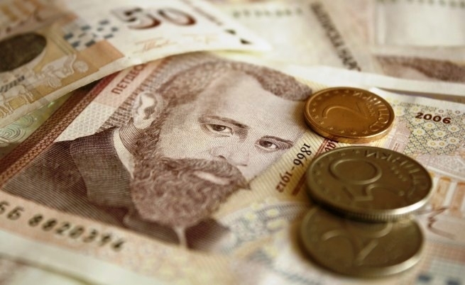 Според КФН събраните премии за 2017 а за автомобилите не са