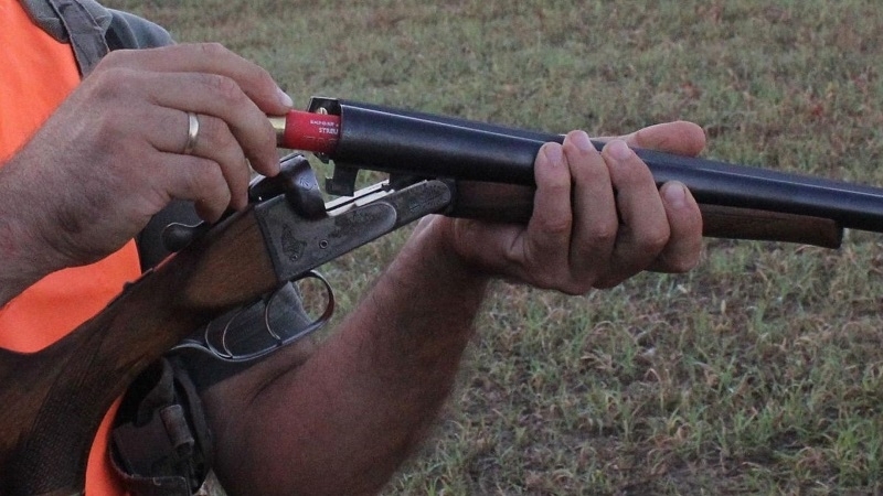 Ловец е прострелял свои другар на излет в Зверино съобщиха