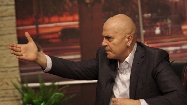 Тв водещият Слави Трифонов публикува остър коментар срещу опрощаването на