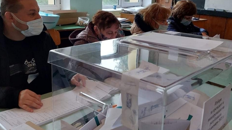 ЦИК изнесе данни за резултатите от вота 2 в 1