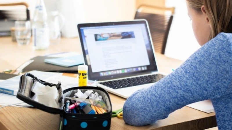 Нарастват случаите на коронавирус у нас Първи училища в България