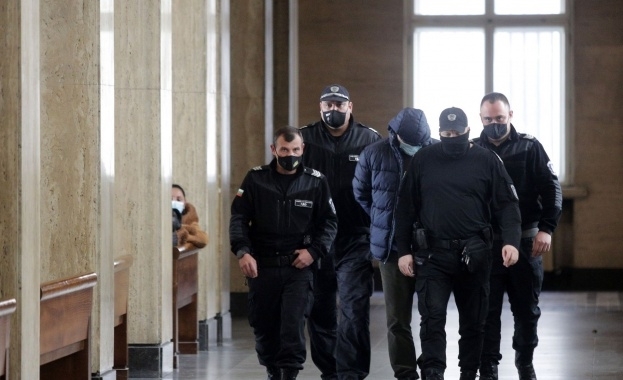 Военно апелативният съд остави за постоянно в ареста Любомир Медаров директор