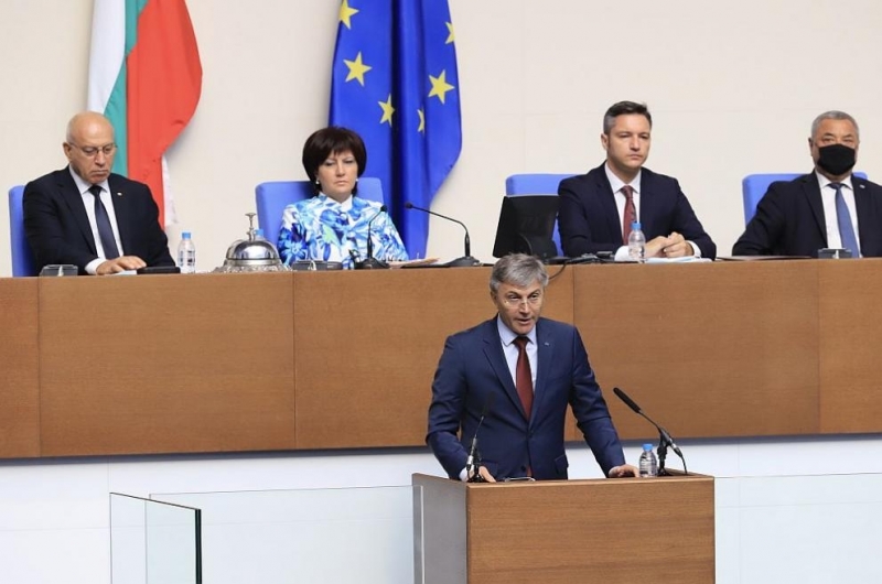Мустафа Карадайъ: ГЕРБ наследи 8 млрд. лв. резерв, остави 8 млрд. дълг