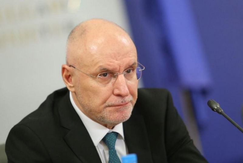 Шефът на БНБ Димитър Радев е с коронавирус