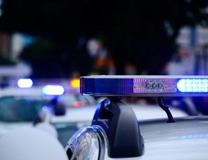 Един човек е бил ранен при нападение с нож на