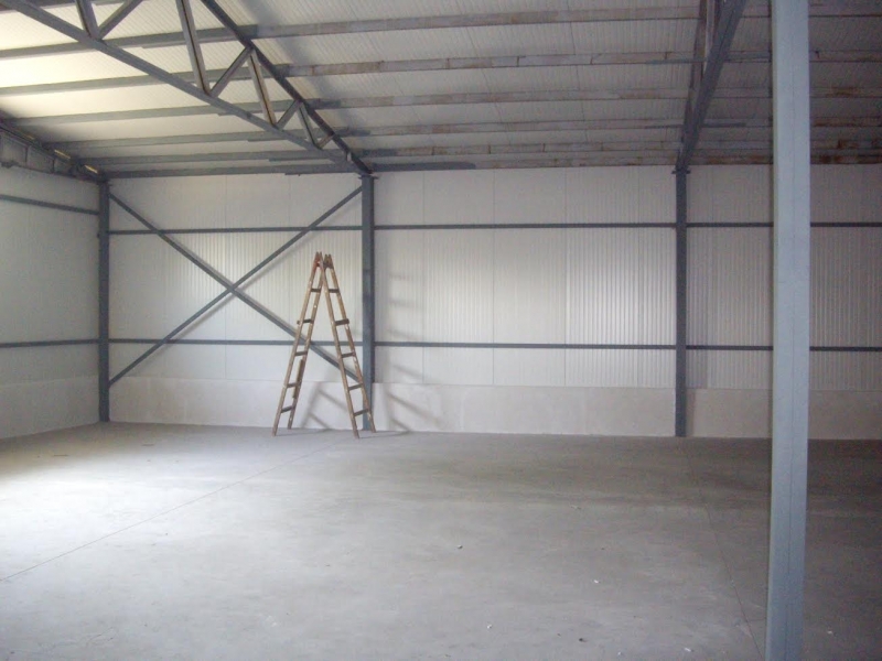 Частен съдебен изпълнител сложи на тезгяха склад във Враца научи