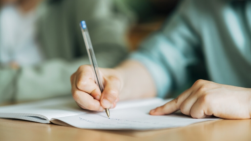 Образователното министерство предлага нов график за изпитите и ваканциите за