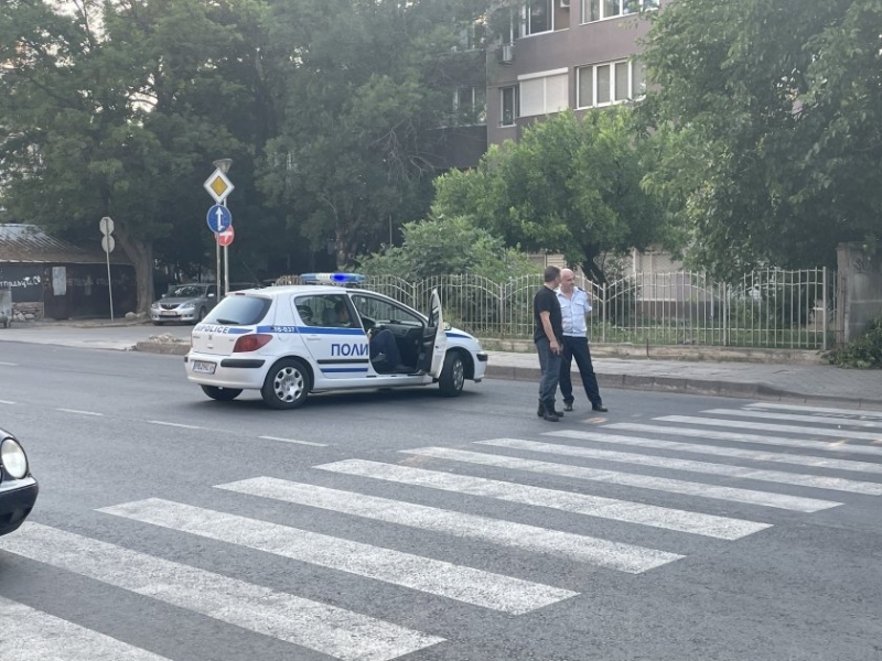 Шофьор помете 8 годишно дете на пешеходна пътека в Севлиево  съобщава bTV Момченцето