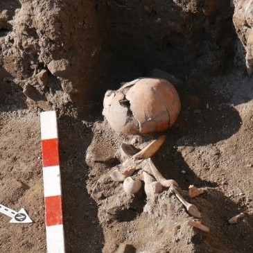 Средновековно погребение разкриха археолозите в сърцето на Пловдив Скелетът разкрит