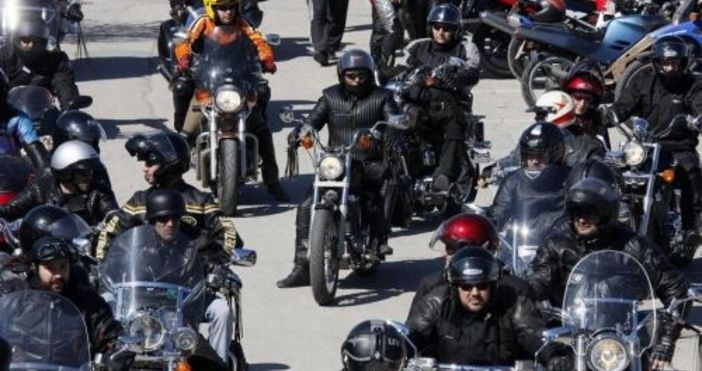 Във връзка с шествие във Варна с което открива мотосезона