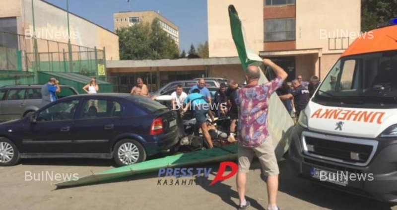 Трагедия! Планер се разби до тенис кортовете на Казанлък, има жертва