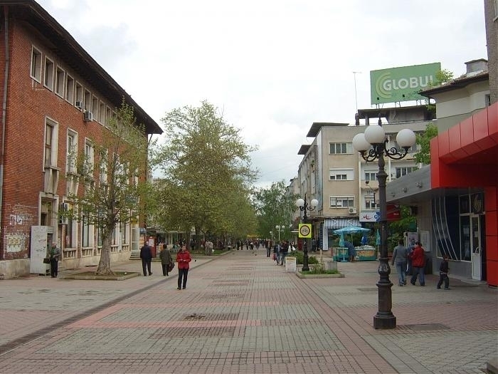 Текущата демографска ситуация в област Враца се характеризира с продължаващо