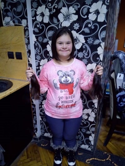 14 годишната Пламена Даскалова от Горна Оряховица дари косата си за