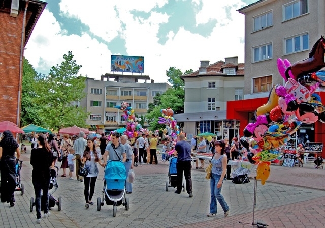 Първи юни да бъде неработен ден за Враца това ще