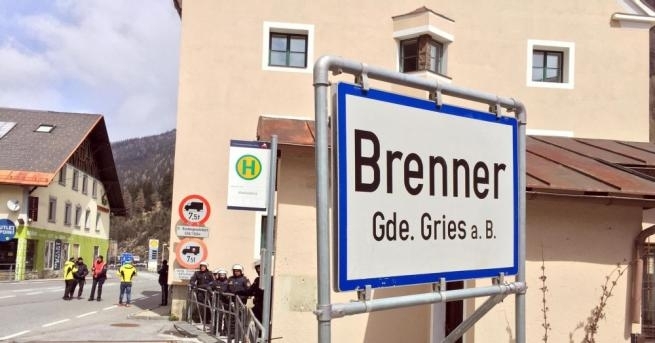 С общ контрол службите в Австрия и Германия взимат засилени