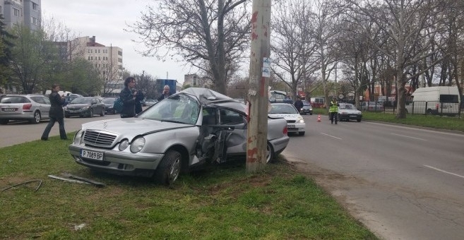 Момче на 12 години подкара автомобил и катастрофира Случката се