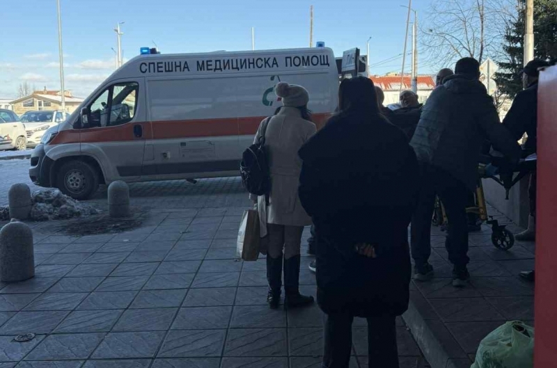 Извънредна ситуация в ритейл парк във Враца вдигна под тревога