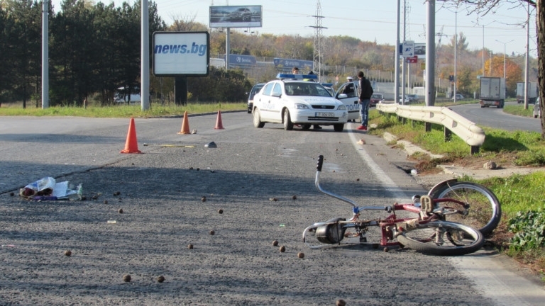 38 годишен велосипедист е загинал при катастрофа на път II 55 между