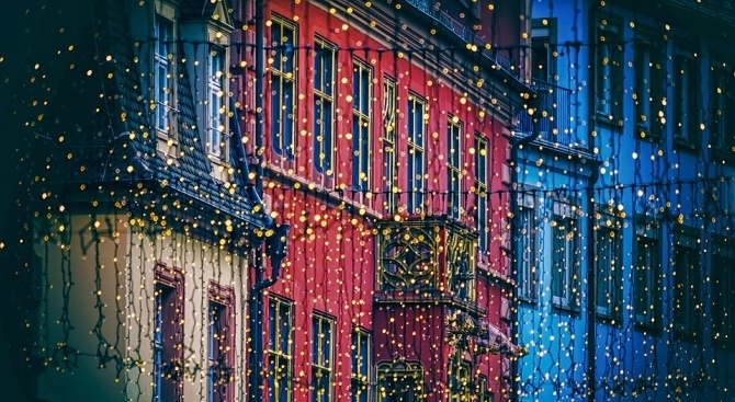 1 милион коледни лампички осветиха цяло селце в Съединените щати