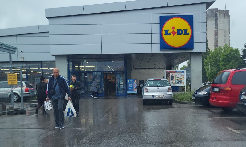 Поредният наглец вбеси врачани с малоумното си поведение зад волана