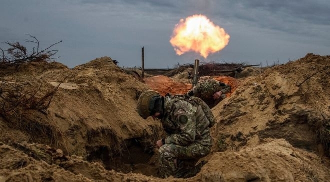 Украйна изпитва критичен недостиг на боеприпаси и постепенно изчерпва снарядите