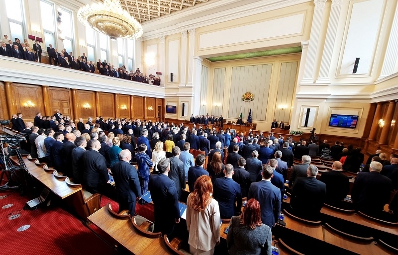 Народните избраници от 49 ото НС ще взимат повече пари от