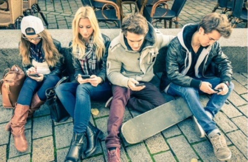 Над 160 000 млади българи нито работят нито учат сочи