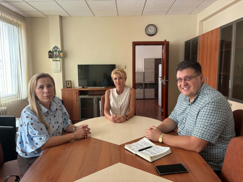 Областното ръководство обсъди епизоотичната обстановка във Враца с директора на ОДБХ