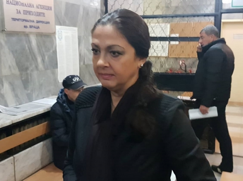 Днес общинските съветници избраха д р Кети Ценова за шеф на