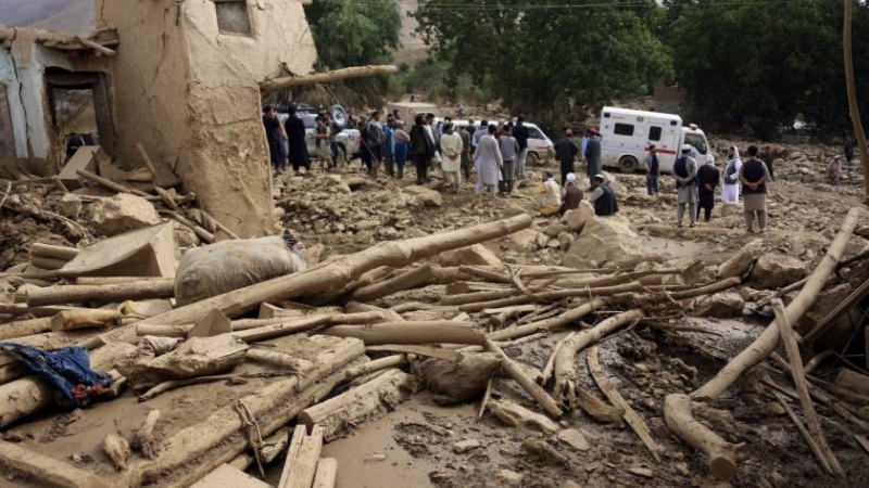Бедствени наводнения причинени от сезонните дъждове в Афганистан отнеха живота