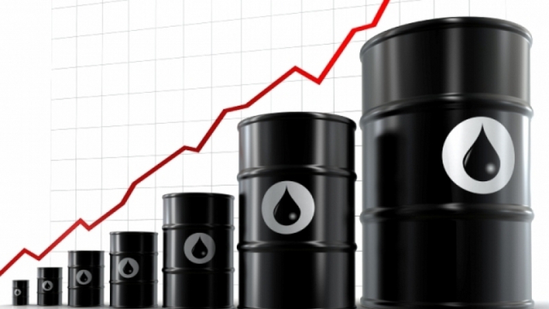 Цената на петрола премина границата от 70 долара за барел