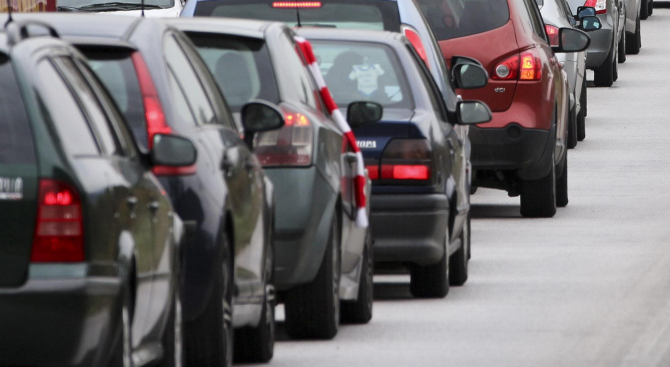 Временно е ограничено движението при км 107 на АМ Тракия