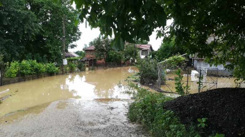 Ситуацията след огромните наводнения остава тежка и в област Видин Наводнени