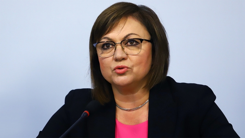 Корнелия Нинова за властта: Това е абсолютен провал на всички равнища, трети ден има блокирани хора