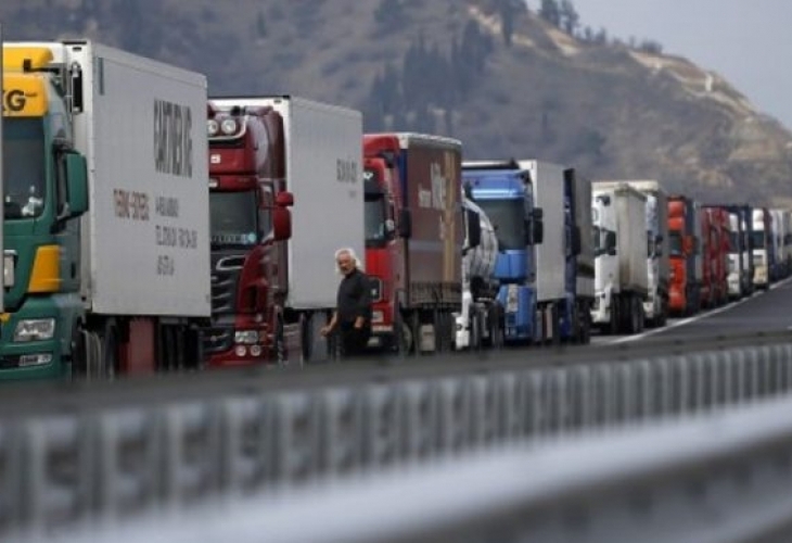 Собственици на транспортни фирми в съседна Гърция искат промяна на