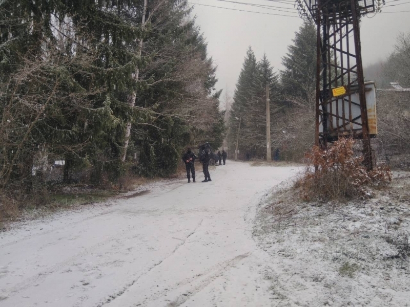 Росен е името на търсения за шесторното убийство в Нови