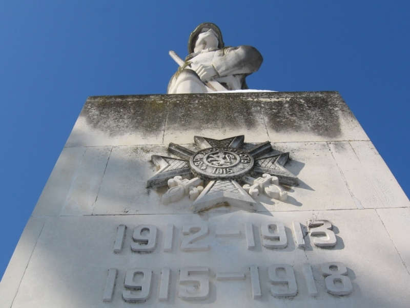 Два военни войнишки паметника в община Мездра ще бъдат ремонтирани