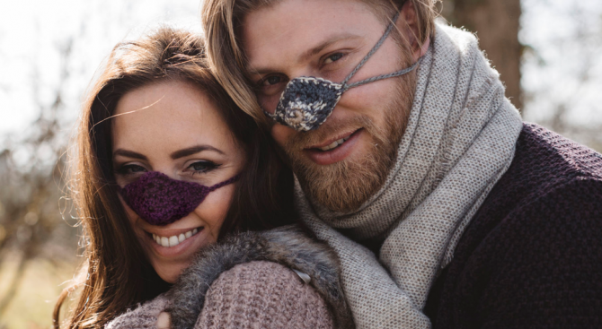 Находчивата британка Сали Стийл Джоунс пусна на пазара плетен терлик за