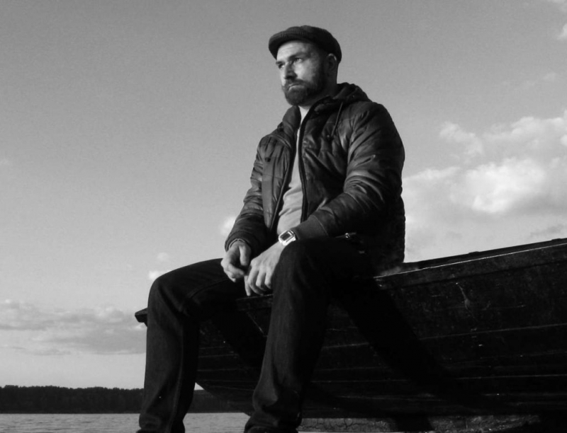 Художник от Лом тръгва на турне в Северозапада Радостин Ивановще