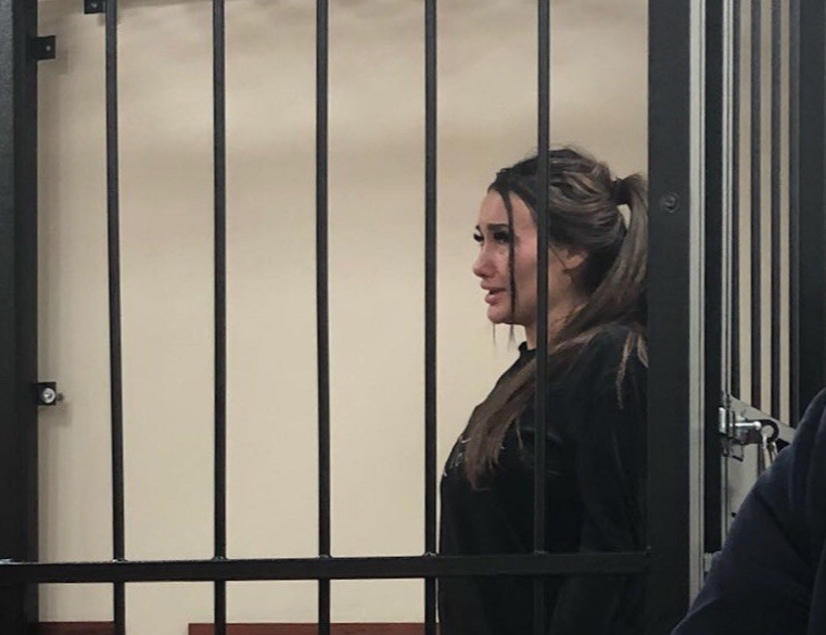 Моделка беше арестувана в Москва, а съдът й присъди два