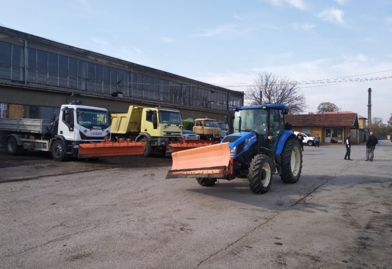 Първият сняг няма да изненада Монтна Общината е готова за