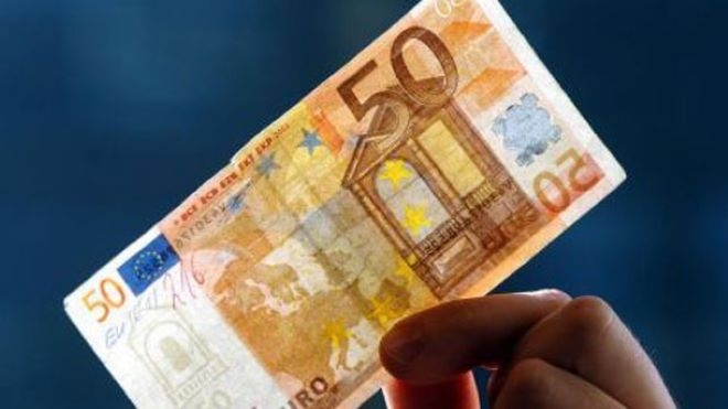 Младеж от Монтанско пробута фалшиво евро на бензиностанция съобщиха от