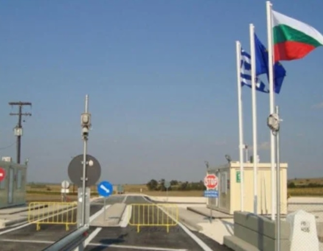 От 6 часа в понеделник пропускателният режим между Ивайловград и
