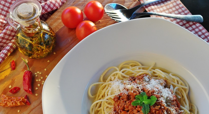 Суеверията са толкова стари колкото и човечеството а много от