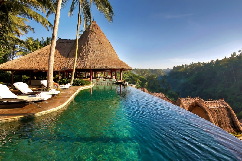 Декември е пиков за туризма на остров Бали Тази година